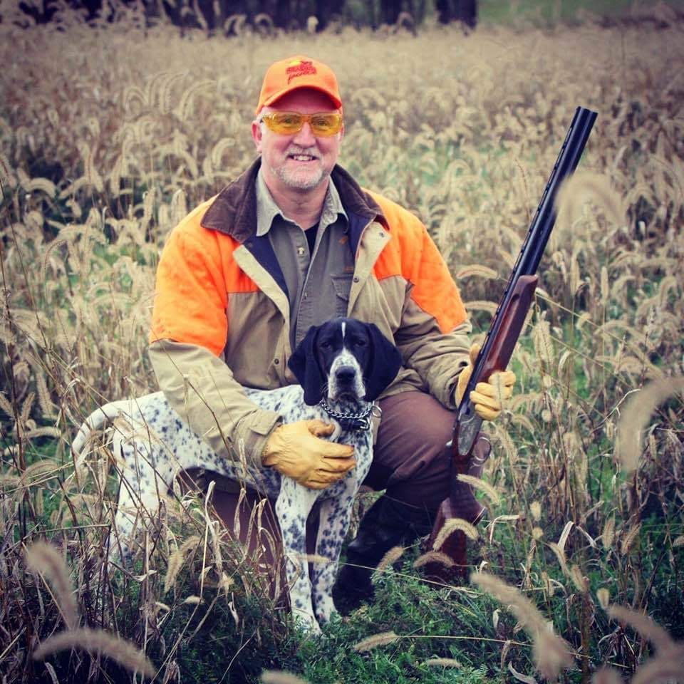 Reference photo: hunter with his pointer